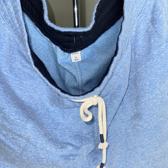 Old Navy Men’s Sweat Shorts - Picture 3 of 3